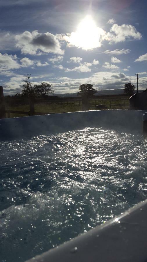Ruth'S Refresh Country Retreat With Private Hot Tub Villa Shrewsbury Eksteriør bilde